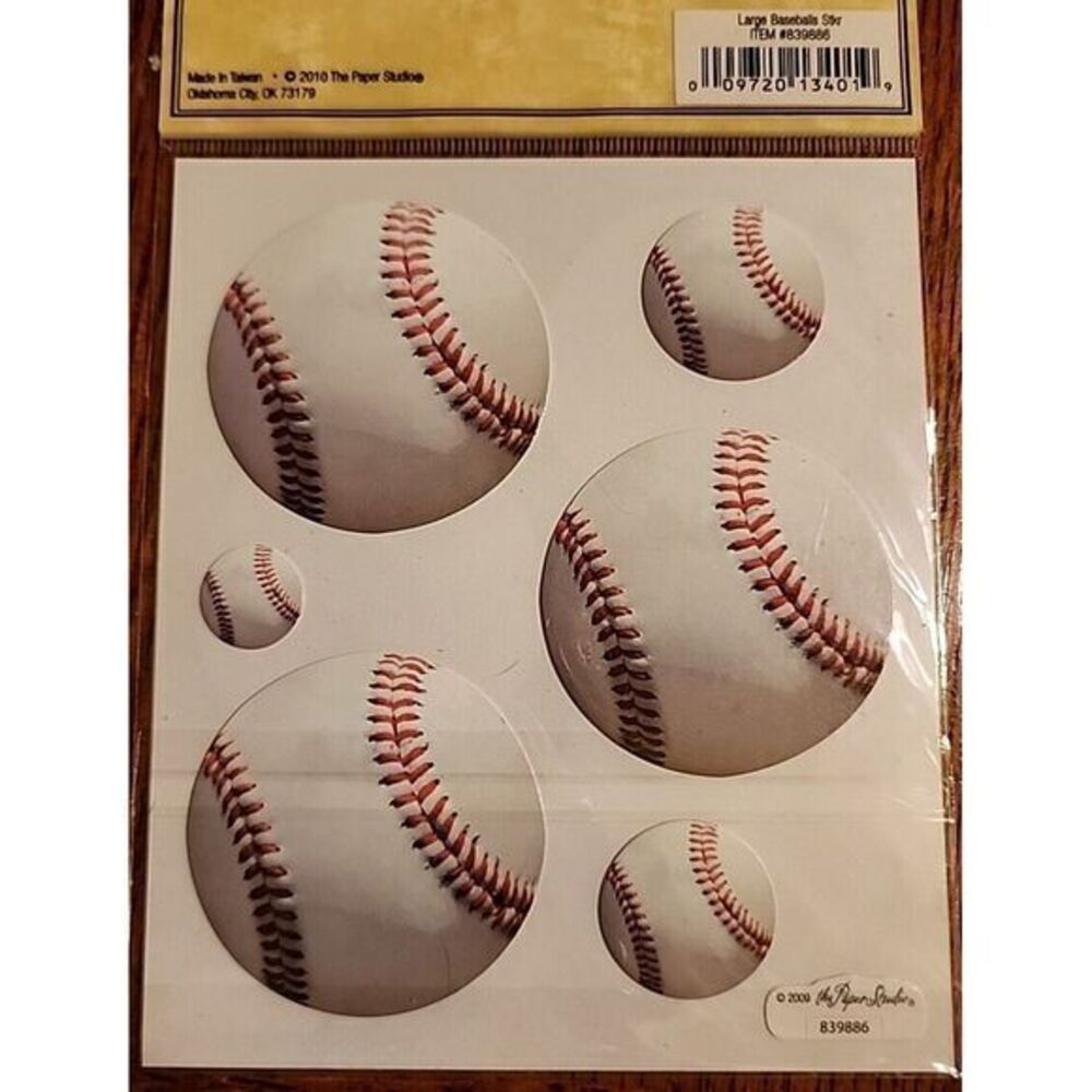 Baseballs‎ - Picture 2 of 3